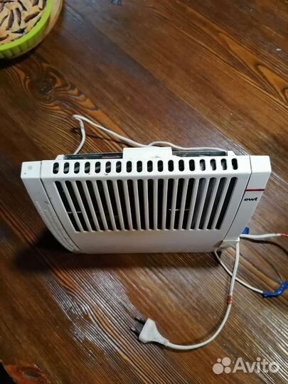 Настенный обогреватель EWT Clima 404TL 500 W