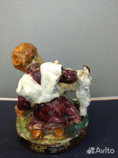 Статуэтка чугунная «Девочка с козленком»счлз(ссср)