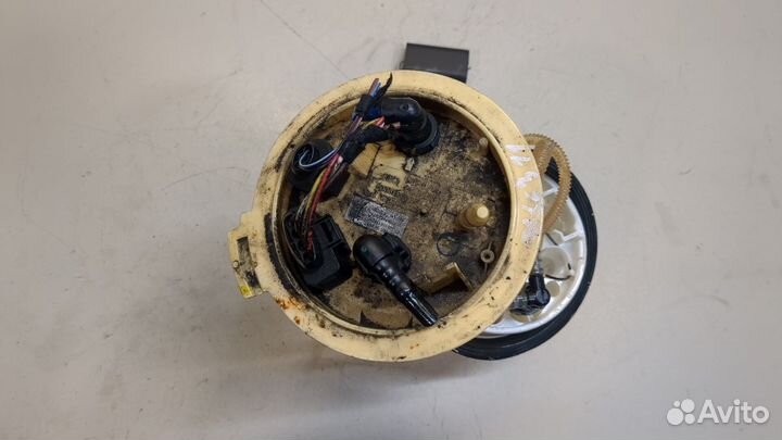 Насос топливный электрический Skoda Octavia (A7), 2016