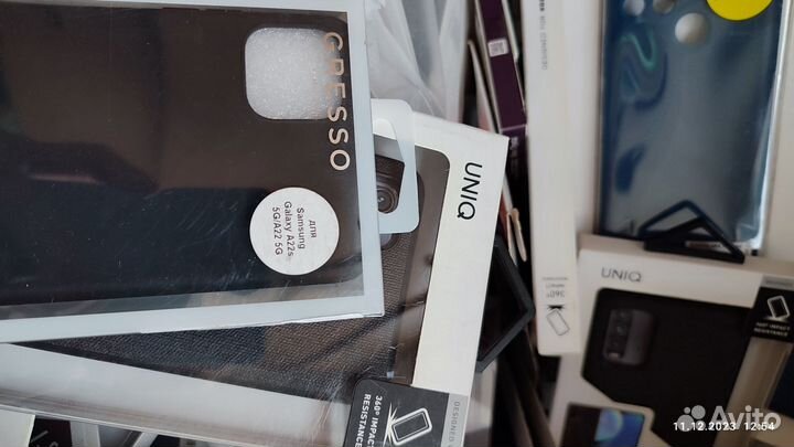 Чехлы на телефон