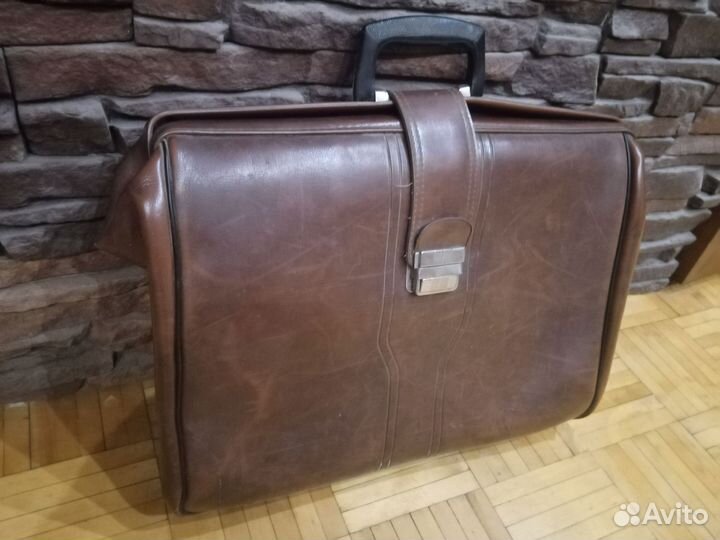 Портфель большой советский