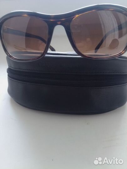 Солнцезащитные очки италия