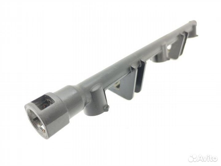 Топливная рейка (рампа) правая Chrysler 300C LX