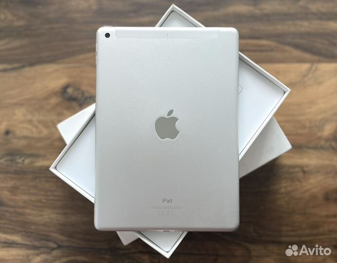 iPad 6 Silver 32GB Wi-Fi / Sim