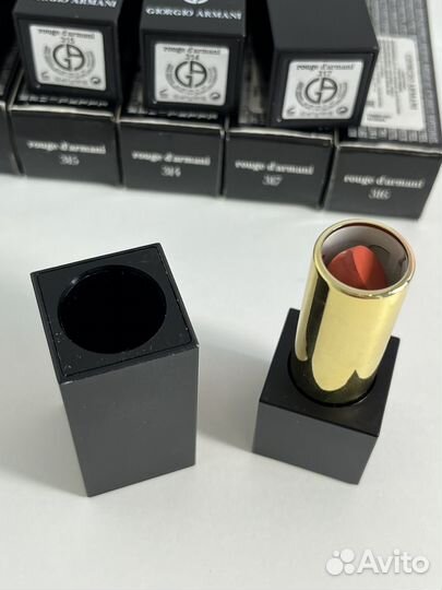 Губная помада