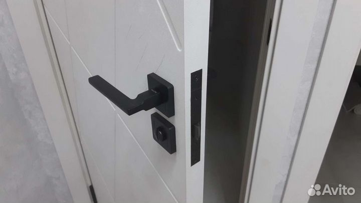 Установка межкомнатных дверей