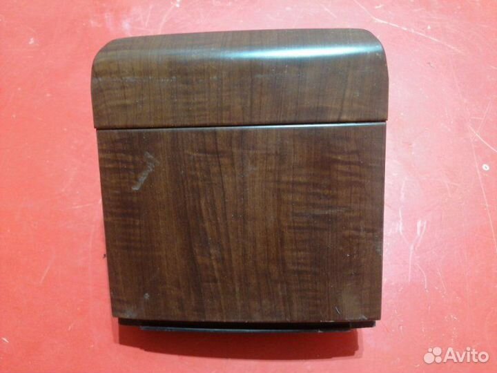 Пепельница Nissan Teana J31