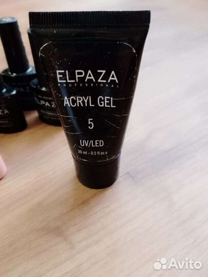 Для наращивания ногтей