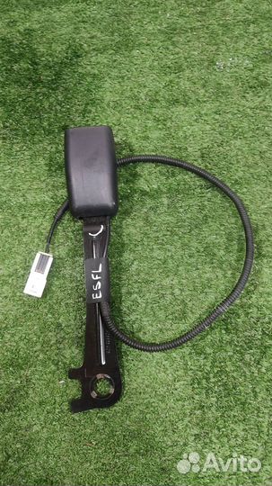 Замок ремня безопасности передний левый Hyundai I