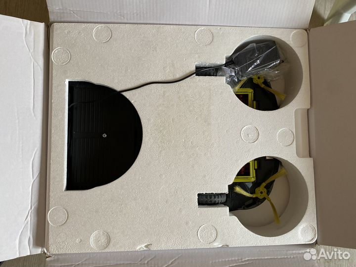 Робот пылесос lg hom bot