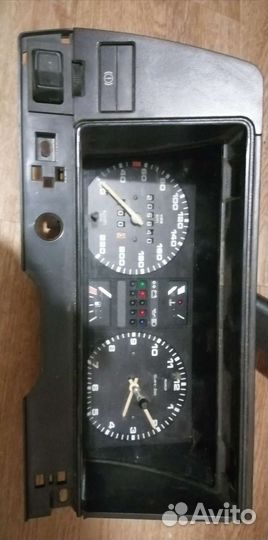 Приборная панель Golf 2