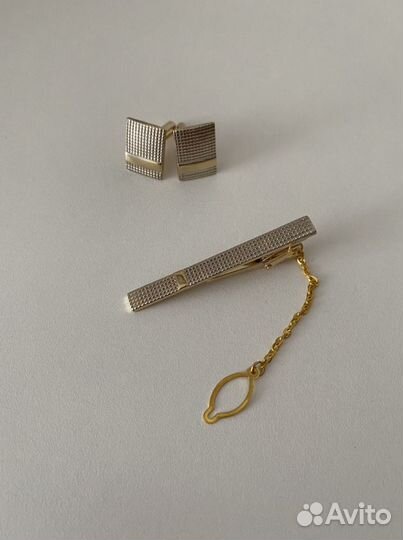 Запонки и зажим для галстука