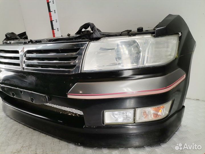 Передняя часть (ноускат) Mitsubishi Space Wagon 3