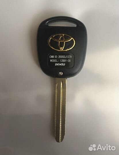 Брелок пульт ключ Тойота лезвие TOY43