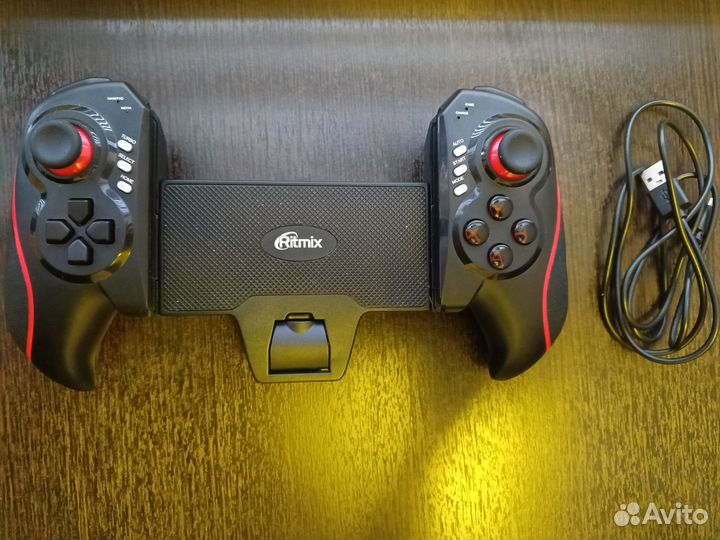 Геймпад для телефона Ritmix GP-050BTH
