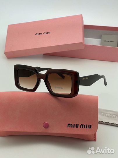 Солнцезащитные очки miu miu