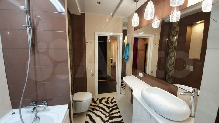 2-к. квартира, 80 м², 10/16 эт.