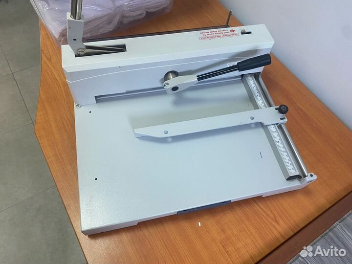 Резак для бумаги гильотинный KW-triO 3943/13943