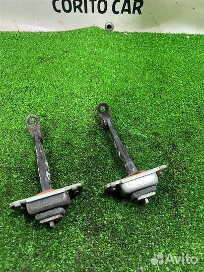 Ограничитель двери Kia Rio 2 JB G4EE 2006