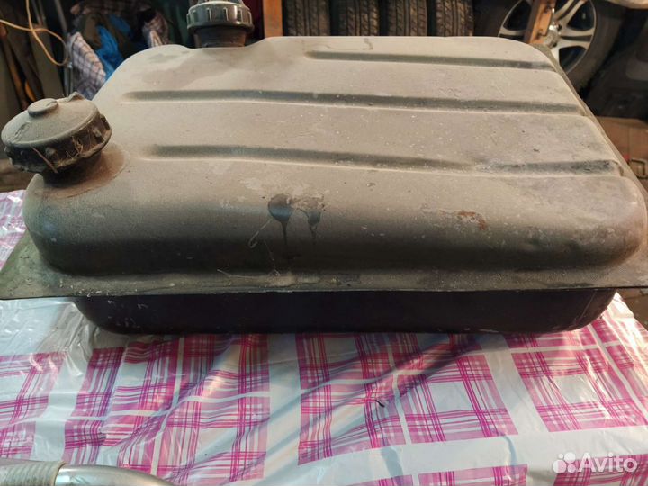 Бензобак