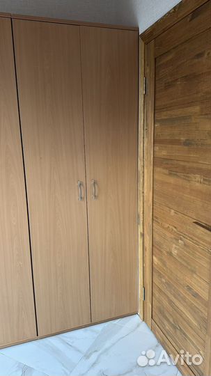 Шкаф распашной