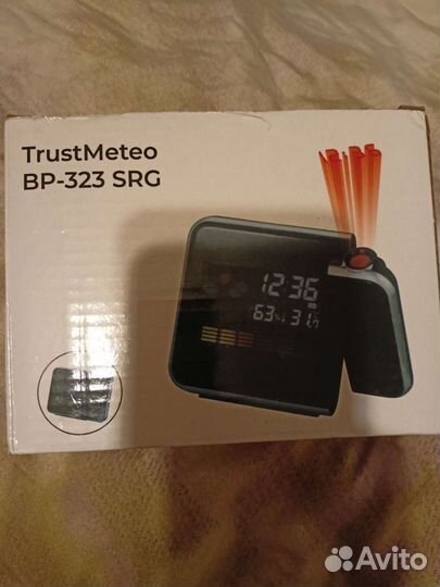 Часы с метеостанцией