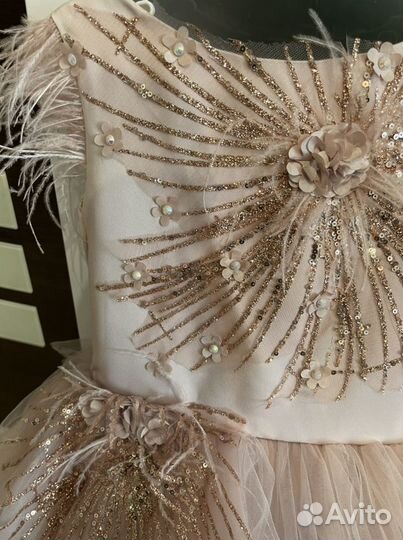 Платье праздничное для девочки