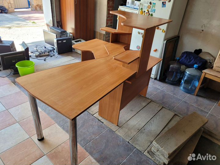 Письменный стол, компьютерный