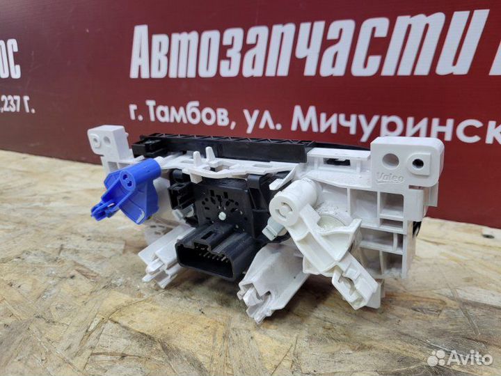 Блок управления печкой Renault Logan