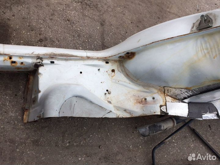 Крыло заднее правое priora хетчбэк