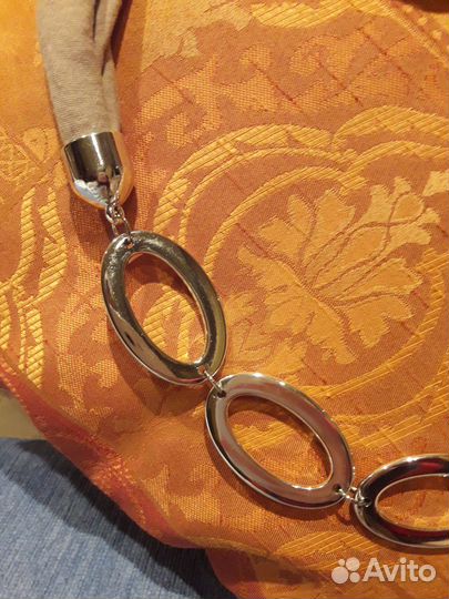 Шарф-украшение