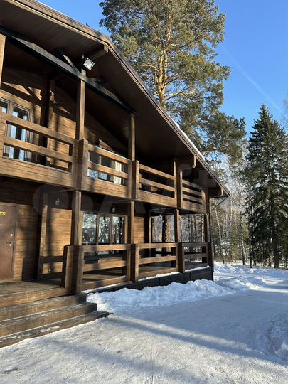 Коттедж 170 м² на участке 10 сот.