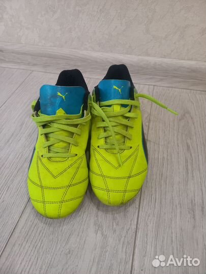 Футбольные бутсы puma