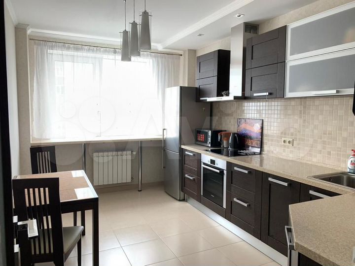 2-к. квартира, 65 м², 22/30 эт.