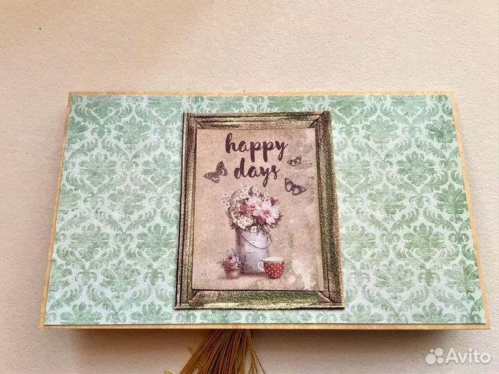 Открытка женская в стиле Винтаж