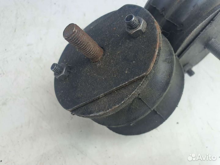 Подушка двигателя Ваз Классика 2107 2104 2106