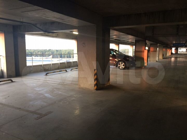 Машиноместо, 16 м²