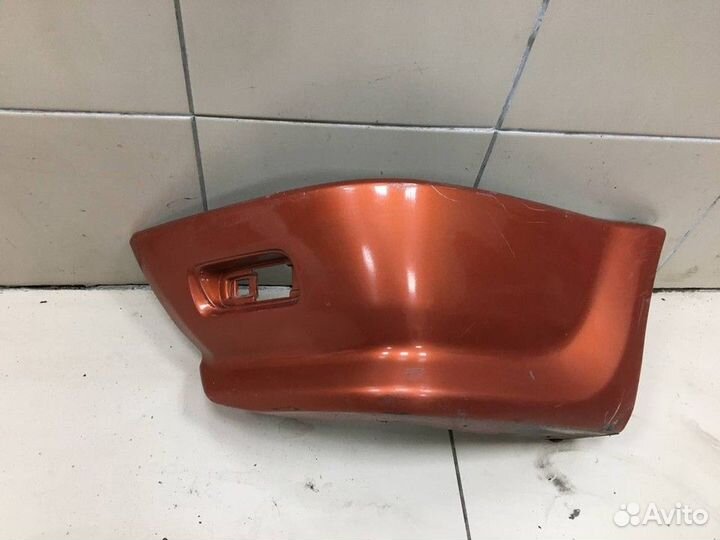 Накладка заднего бампера правая (клык) Honda HR-V