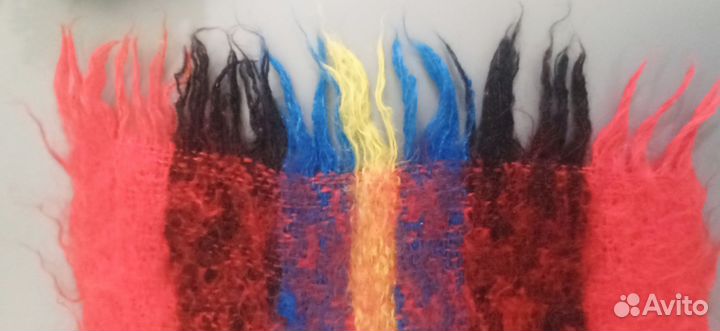 Мохеровый шарф красный и зеленый