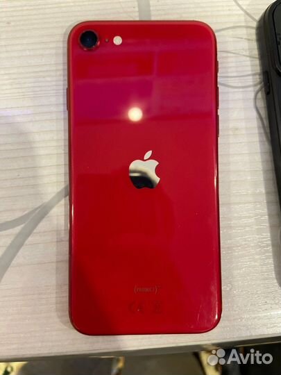 Apple iPhone se 2020(обмен)