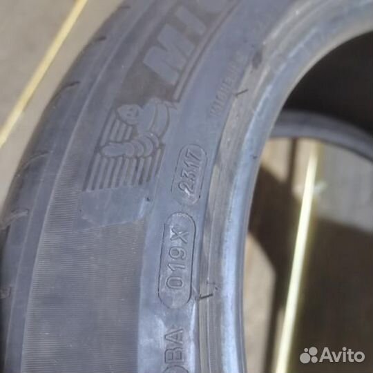Michelin Pilot Sport 4 255/45 R18