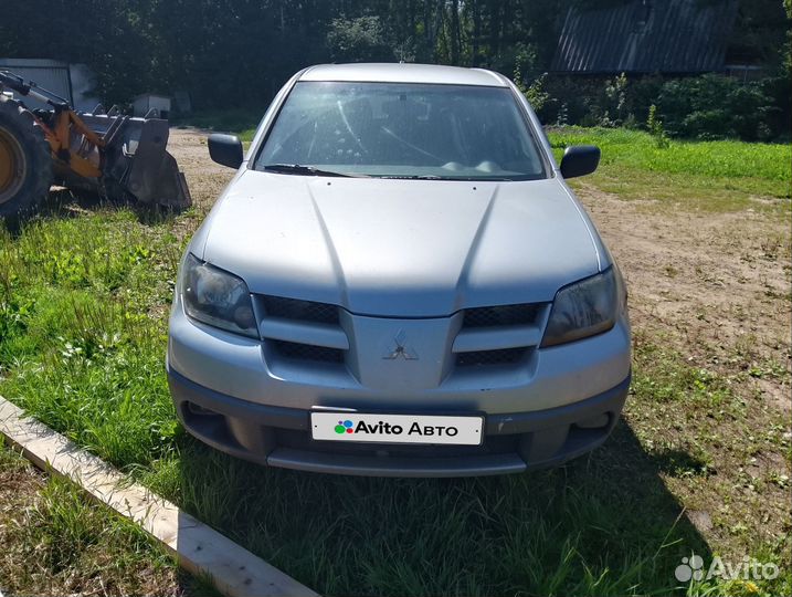Mitsubishi Outlander 2.0 МТ, 2003, 341 290 км