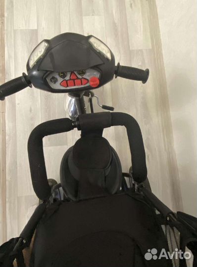 Трехколесный велосипед с родительской ручкой