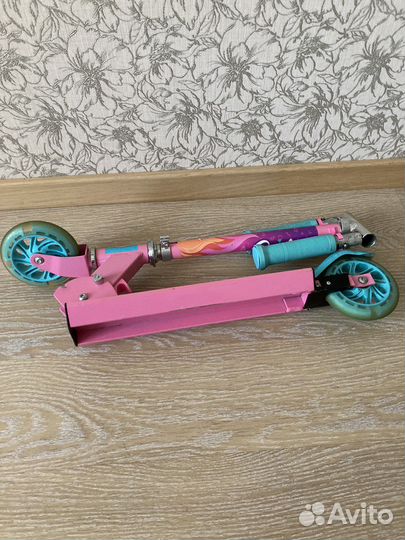 Детский двухколесный самокат