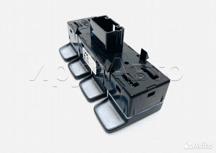 Блок выключателей обогрева сидений 8450022236
