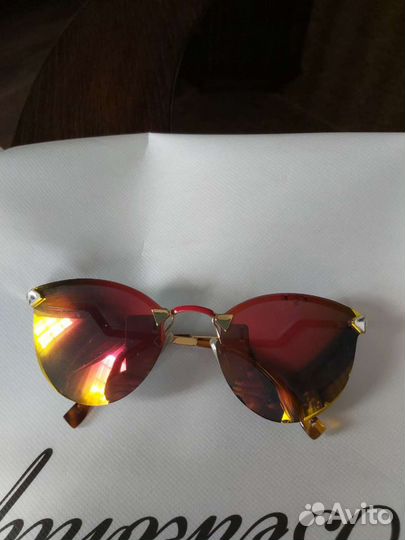 Солнцезащитные очки женские