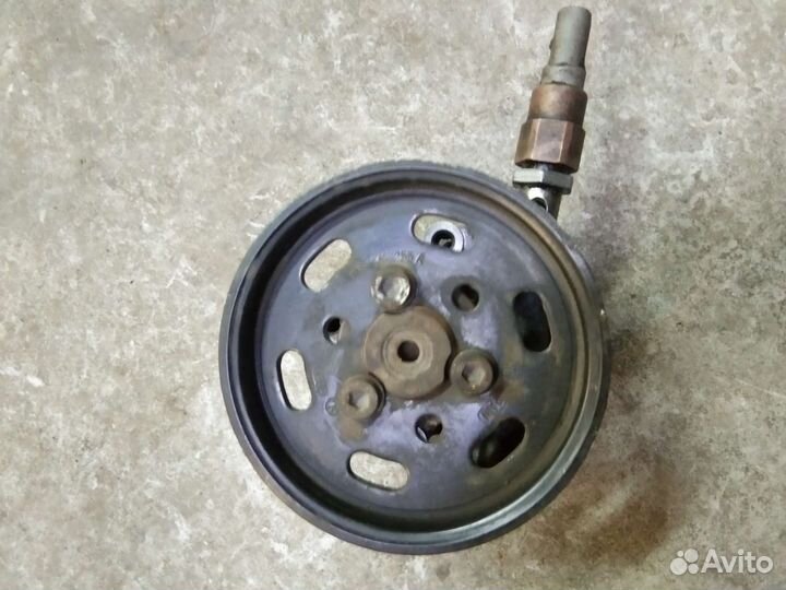 Насос гур Шкода Октавия A4 1.6