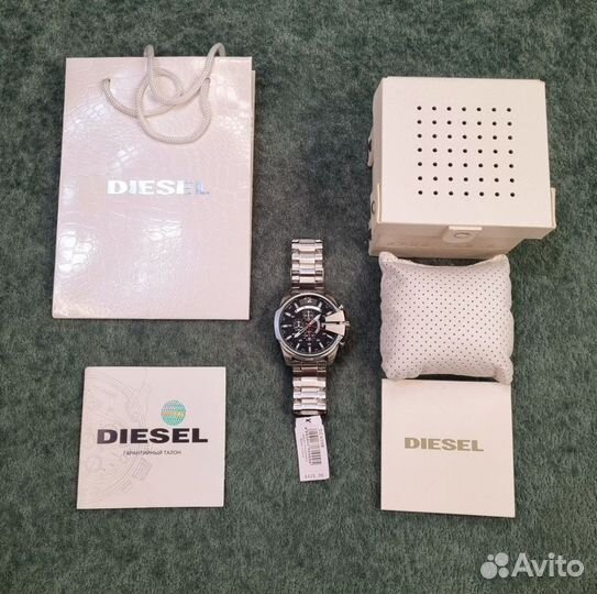 Часы Оригинальные новые diesel Mega Chief DZ4308