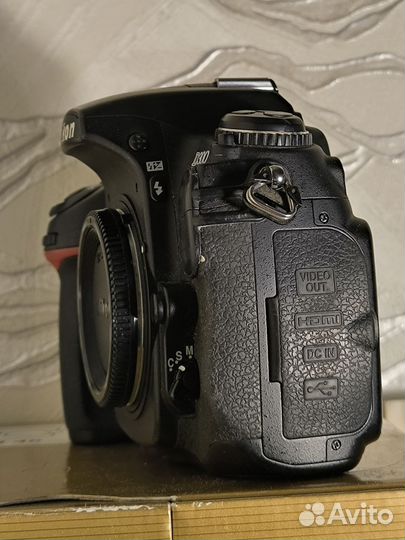 Nikon D300 Body (пробег 20тыс) Комплект Гарантия