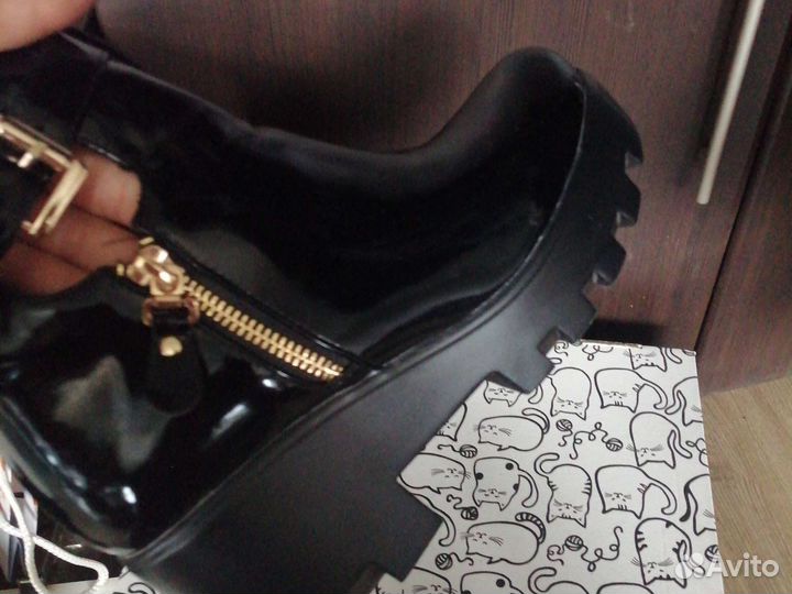 Лаковые ботинки на платформе демисезон 36